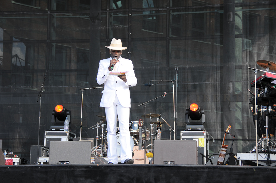 Fete de la Musique Evry 2009 - La Foule 046.jpg